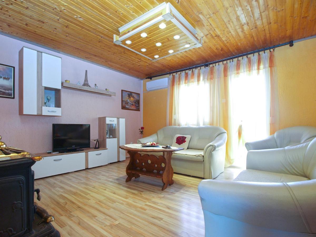 Apartment Nikica 782 Πούλα Εξωτερικό φωτογραφία